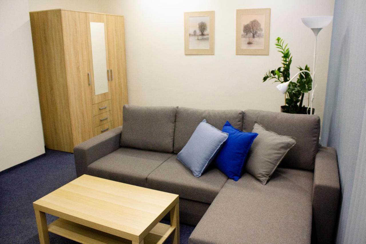Blue Apartment In Beautiful English Style Garden With Atmosphere Πράγα Εξωτερικό φωτογραφία